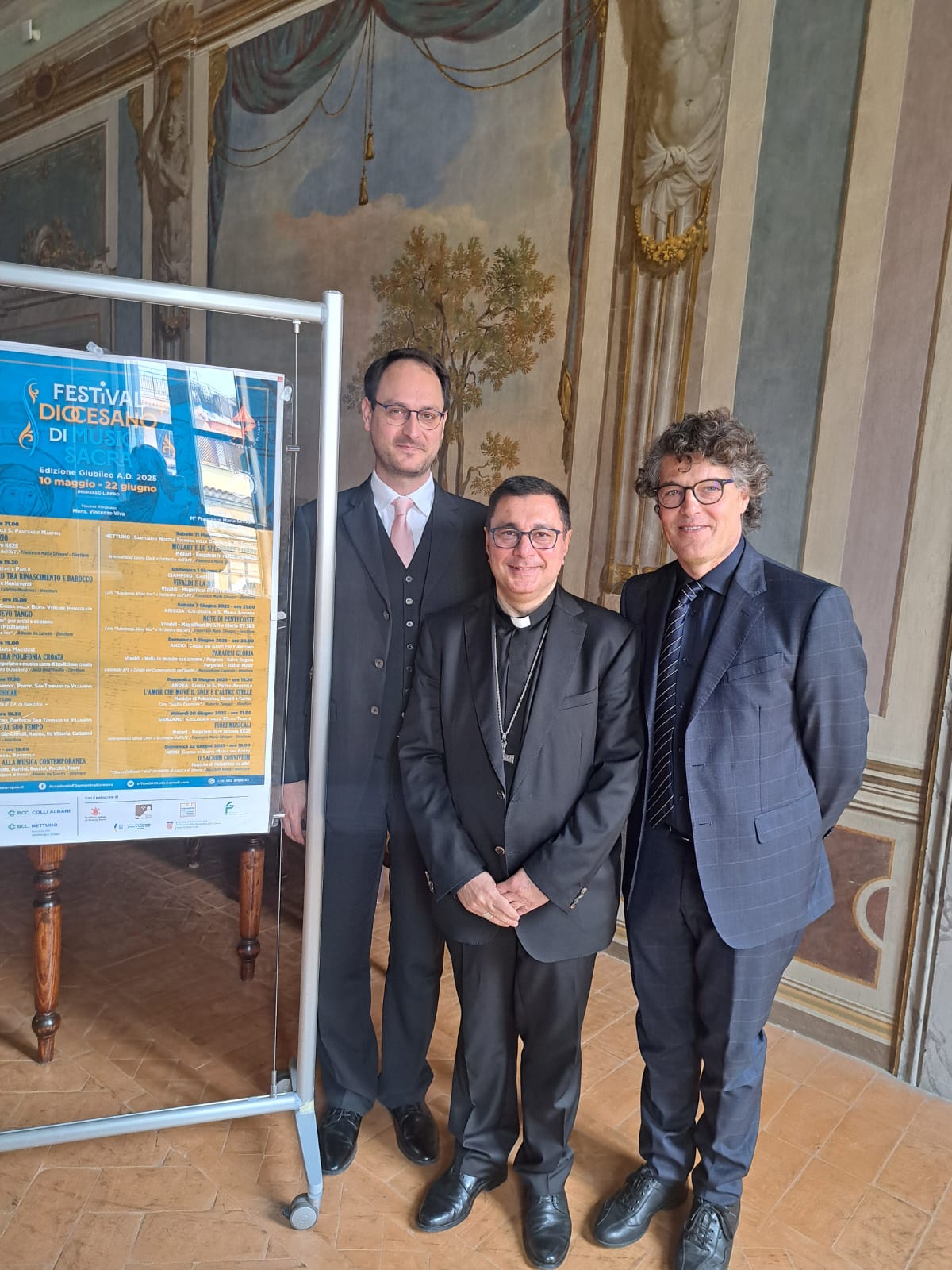 Questa immagine ha l'attributo alt vuoto; il nome del file è 01-Silvagni-Viva-Celani.jpeg